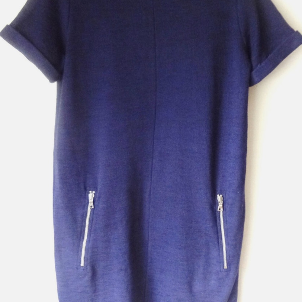Stylish Blue Dress with Zipper Accents